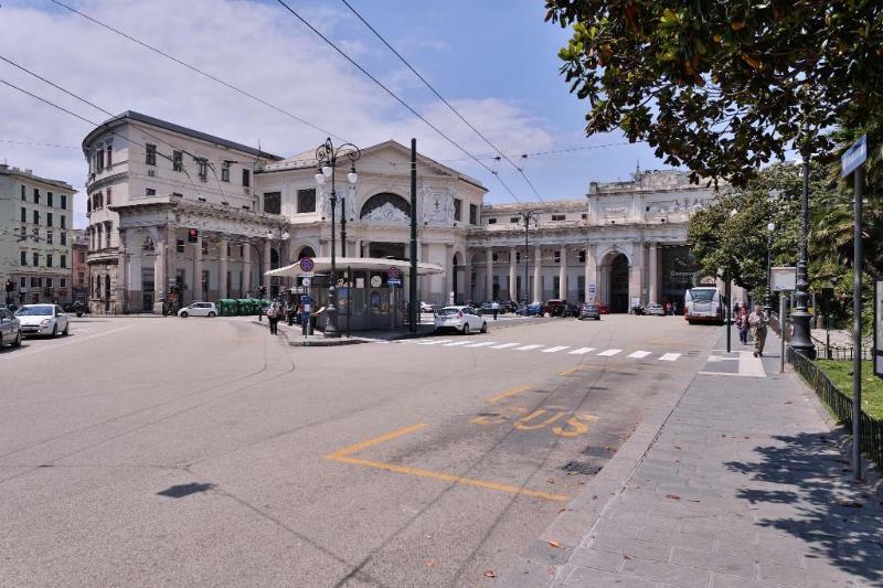Le Tre Stazioni Genua