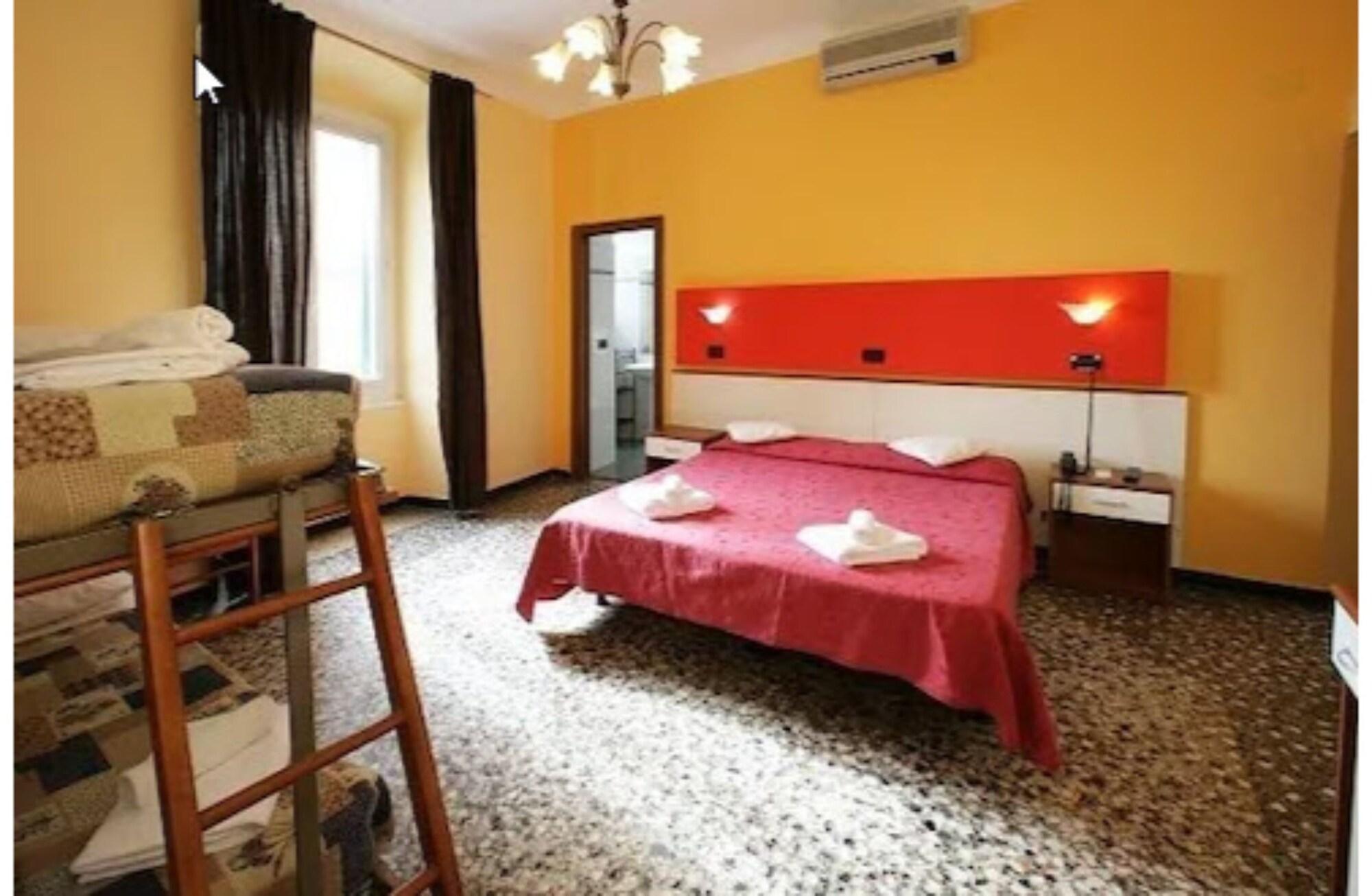 Le Tre Stazioni 2* Genua